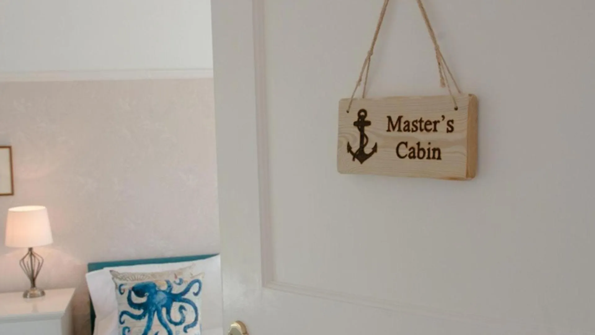 West Cross Mumbles Seaside Escape - 5 Bed House Villa Swansea Holiday home